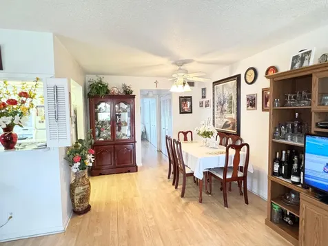 148 Bedford F West Palm Beach FL 33417