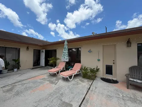 1051 Summit Place Circle West Palm Beach FL 33415