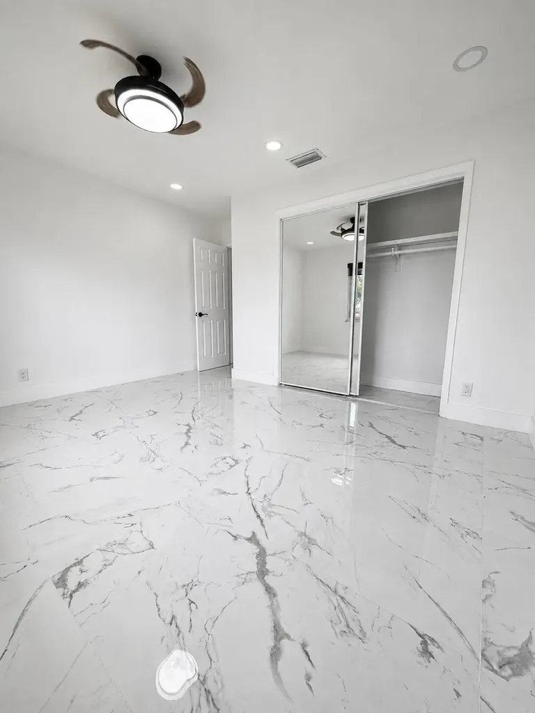 1009 Leisure Lane Boynton Beach FL 33426