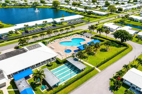 1009 Leisure Lane Boynton Beach FL 33426