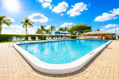 1009 Leisure Lane Boynton Beach FL 33426