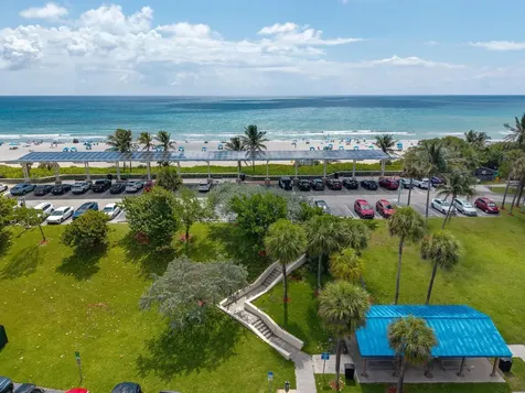 1009 Leisure Lane Boynton Beach FL 33426