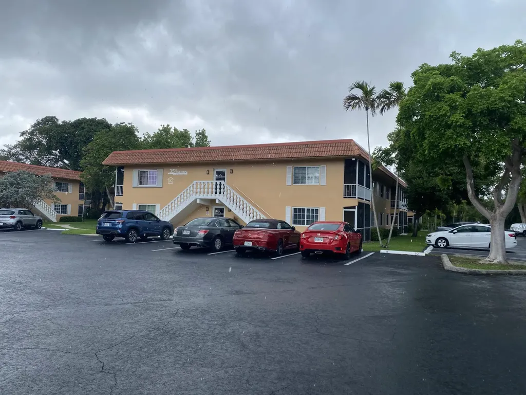 351 NE 19th Place Wilton Manors FL 33305