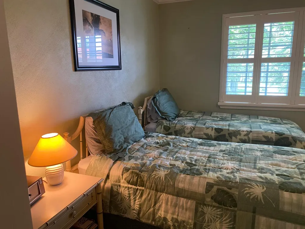 351 NE 19th Place Wilton Manors FL 33305