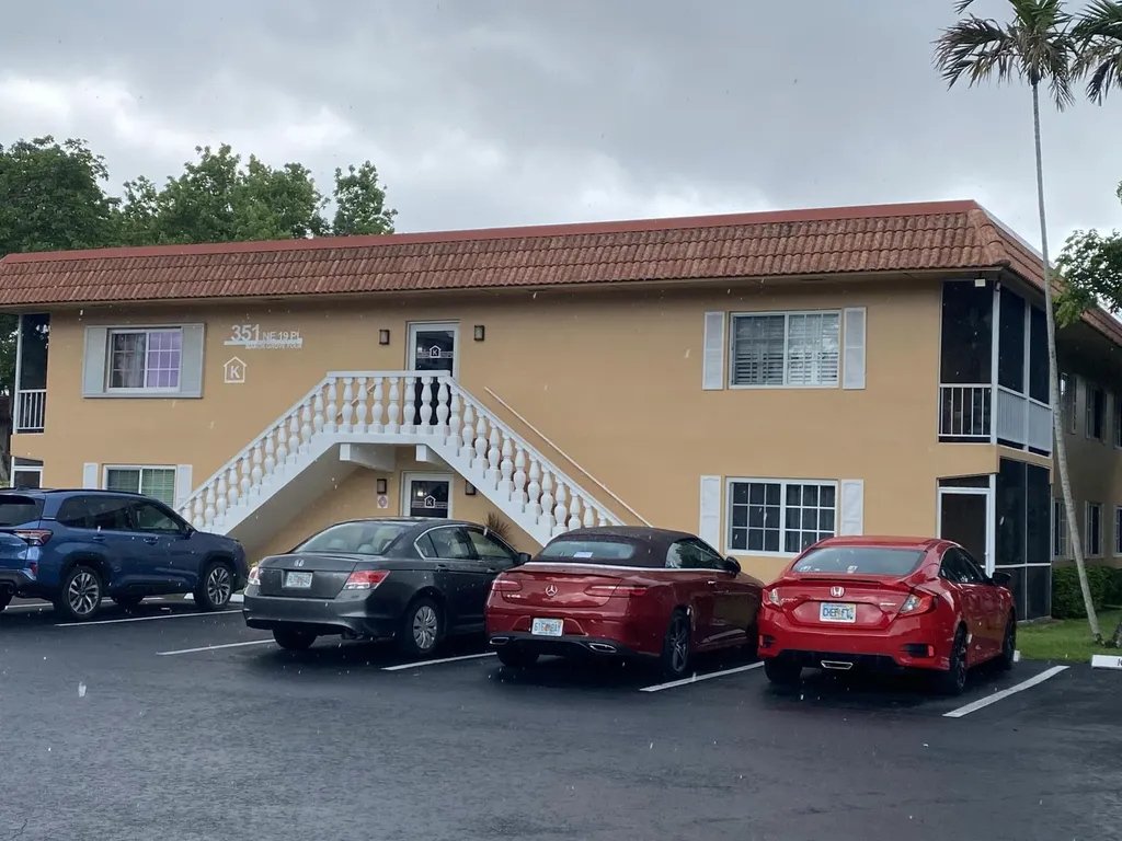 351 NE 19th Place Wilton Manors FL 33305