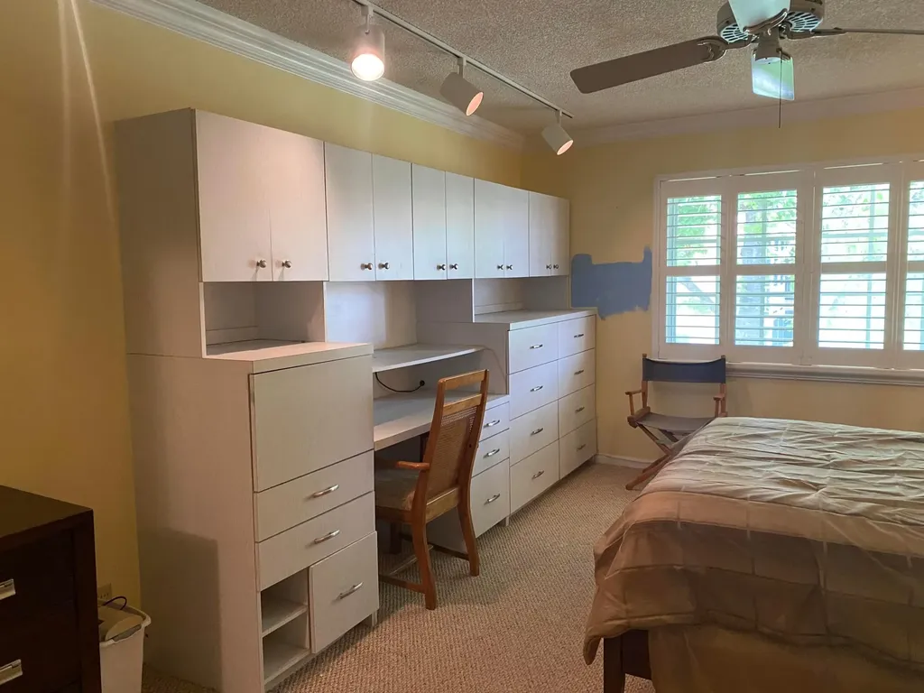 351 NE 19th Place Wilton Manors FL 33305