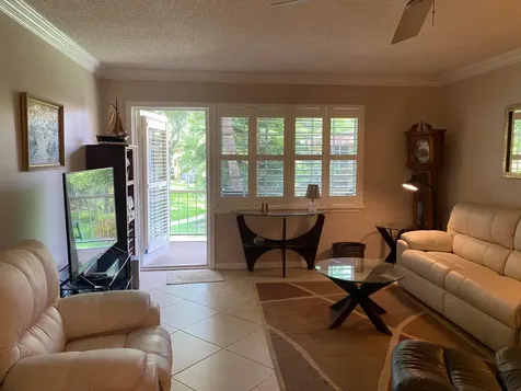 351 NE 19th Place Wilton Manors FL 33305