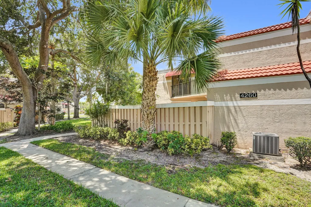 4260 Village Drive Delray Beach FL 33445