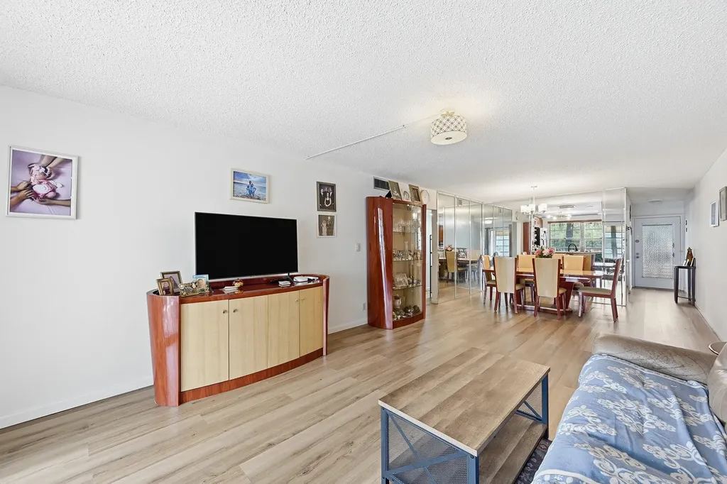 3005 Portofino Isle Coconut Creek FL 33066