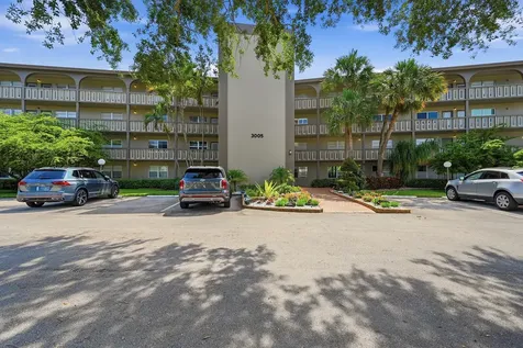 3005 Portofino Isle Coconut Creek FL 33066