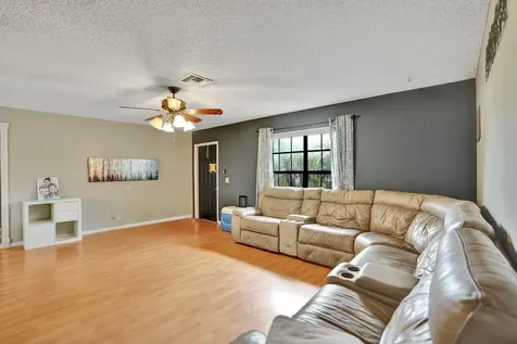 125 Seagull Court Royal Palm Beach FL 33411