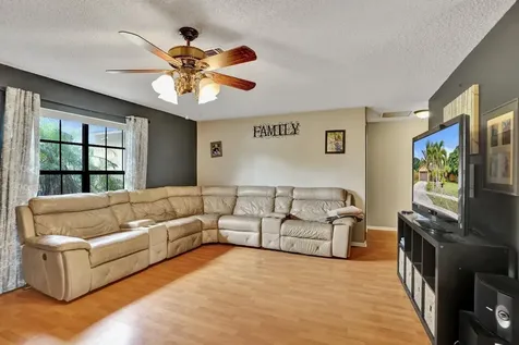 125 Seagull Court Royal Palm Beach FL 33411