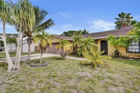 125 Seagull Court Royal Palm Beach FL 33411