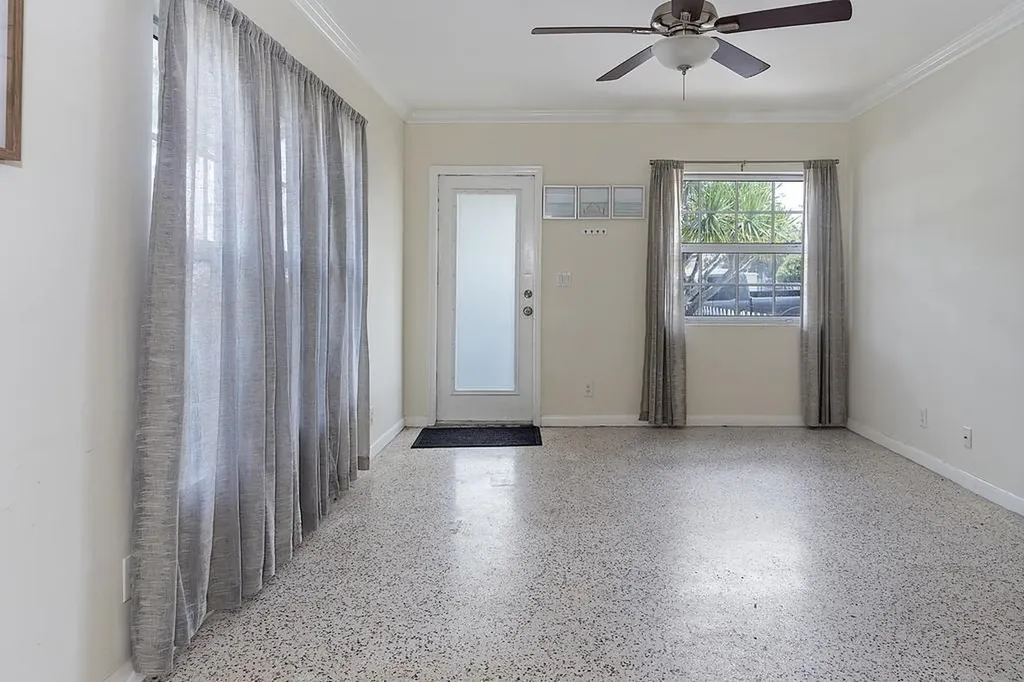 802 N J Street Lake Worth Beach FL 33460