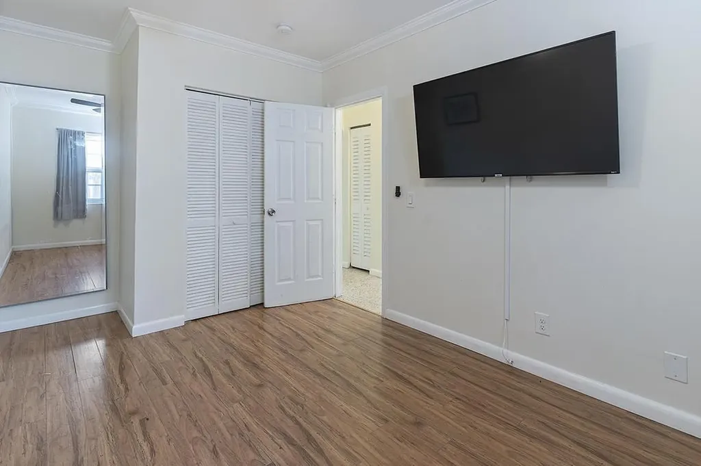 802 N J Street Lake Worth Beach FL 33460