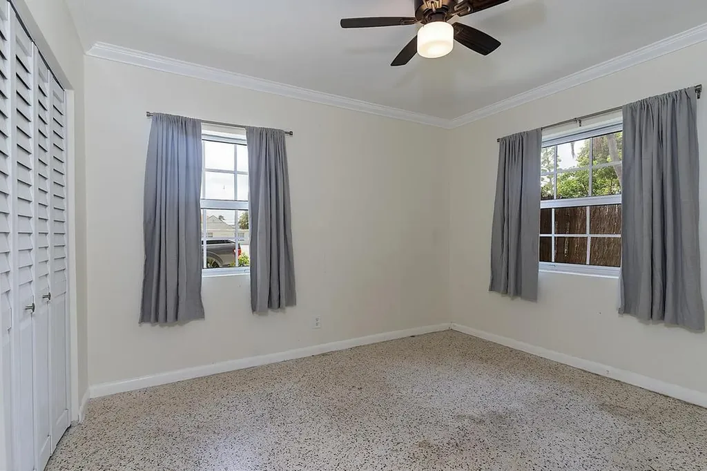 802 N J Street Lake Worth Beach FL 33460