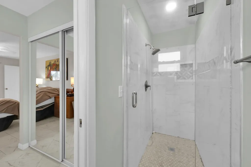 552 SW Eyerly Avenue Port St Lucie FL 34983
