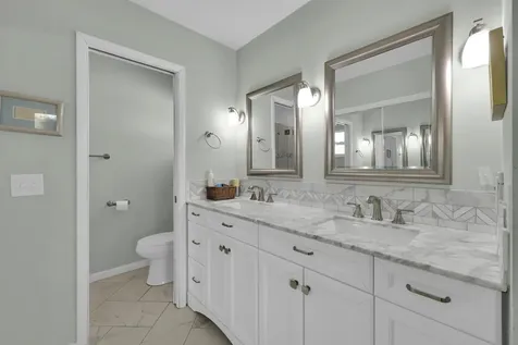 552 SW Eyerly Avenue Port St Lucie FL 34983