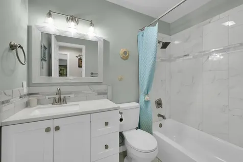 552 SW Eyerly Avenue Port St Lucie FL 34983