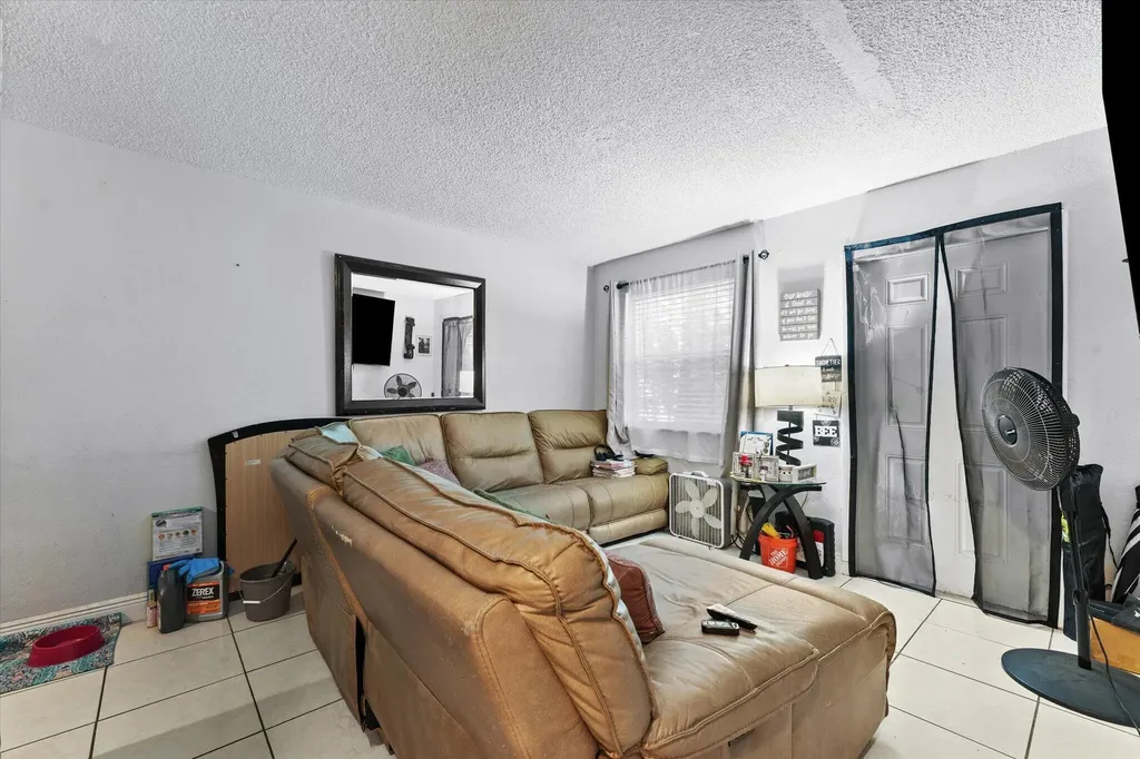 1210 NW 30th Avenue Fort Lauderdale FL 33311