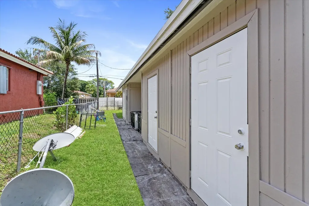 1210 NW 30th Avenue Fort Lauderdale FL 33311