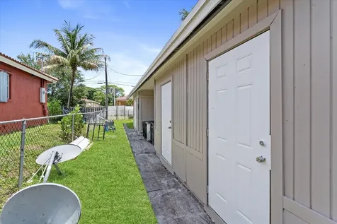 1210 NW 30th Avenue Fort Lauderdale FL 33311