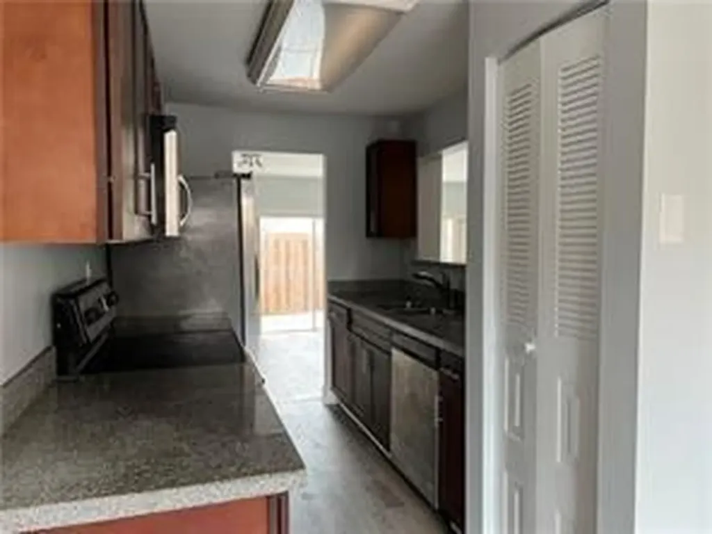 8244 NW 9th Street Plantation FL 33324