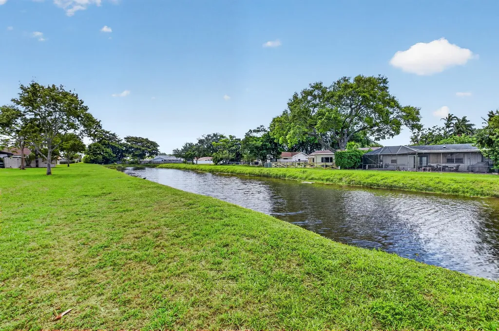 9842 Boca Gardens Trail Boca Raton FL 33496