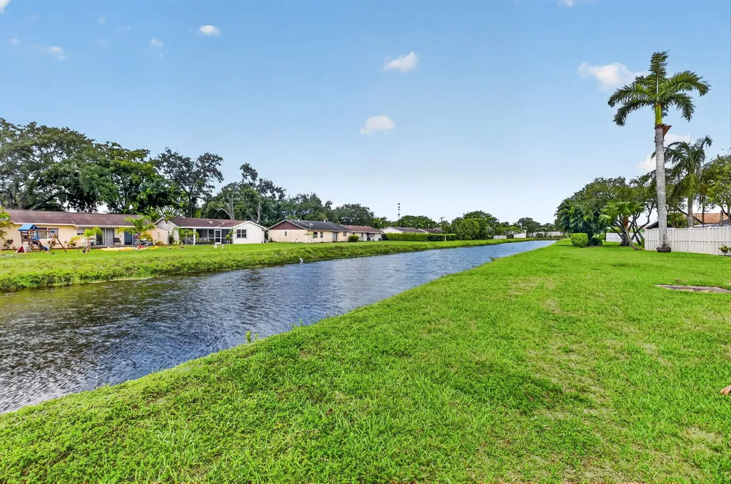 9842 Boca Gardens Trail Boca Raton FL 33496