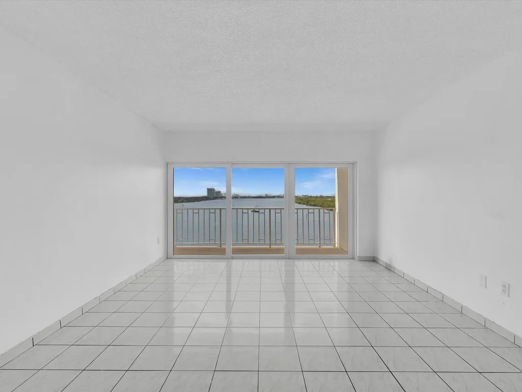 500 Bayview Drive Sunny Isles Beach FL 33160
