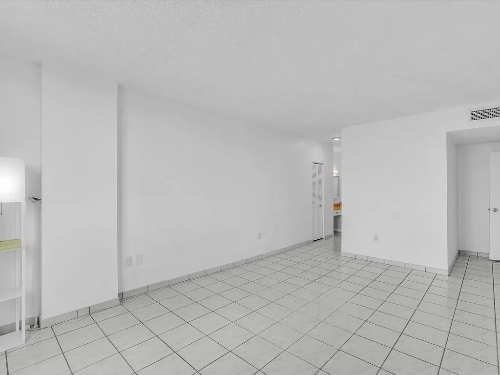 500 Bayview Drive Sunny Isles Beach FL 33160