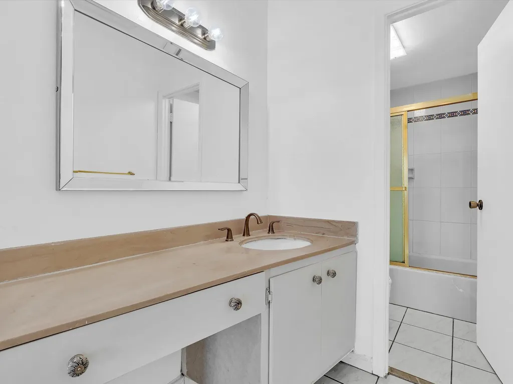 500 Bayview Drive Sunny Isles Beach FL 33160