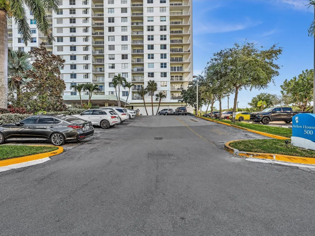500 Bayview Drive Sunny Isles Beach FL 33160