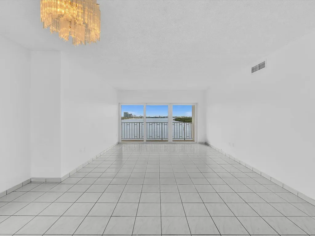500 Bayview Drive Sunny Isles Beach FL 33160