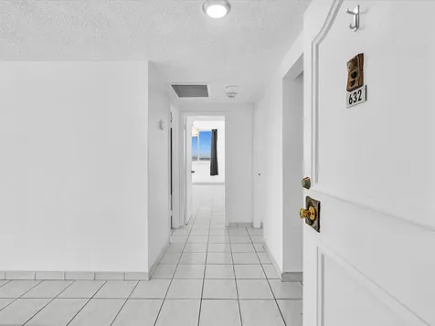 500 Bayview Drive Sunny Isles Beach FL 33160