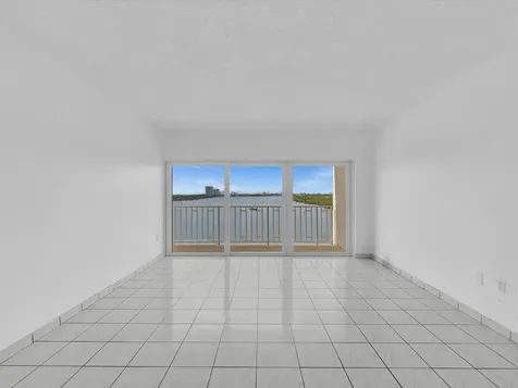 500 Bayview Drive Sunny Isles Beach FL 33160