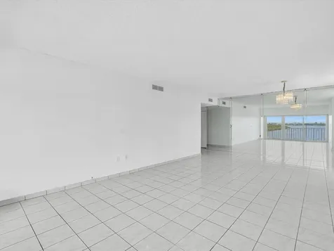 500 Bayview Drive Sunny Isles Beach FL 33160
