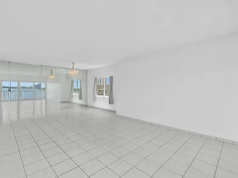 500 Bayview Drive Sunny Isles Beach FL 33160