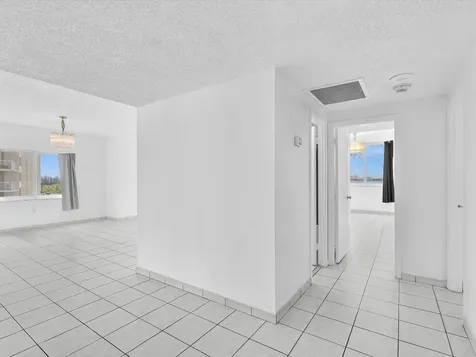 500 Bayview Drive Sunny Isles Beach FL 33160