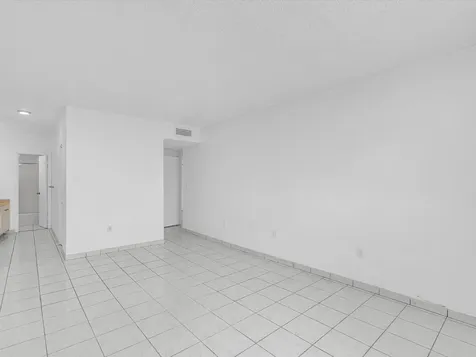 500 Bayview Drive Sunny Isles Beach FL 33160