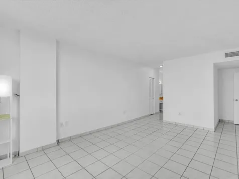 500 Bayview Drive Sunny Isles Beach FL 33160