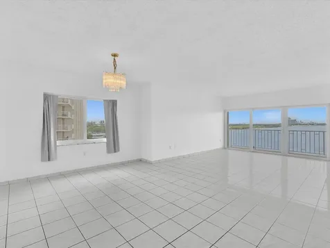 500 Bayview Drive Sunny Isles Beach FL 33160