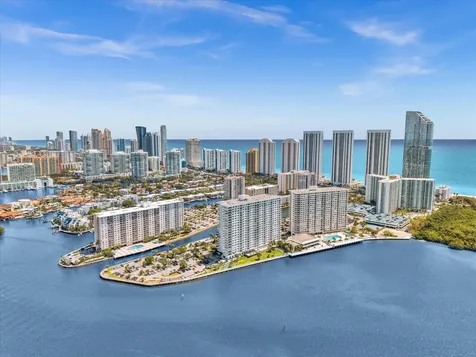 500 Bayview Drive Sunny Isles Beach FL 33160