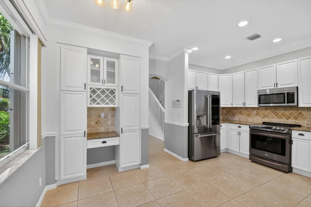 6283 Shadow Tree Lane Lake Worth FL 33463