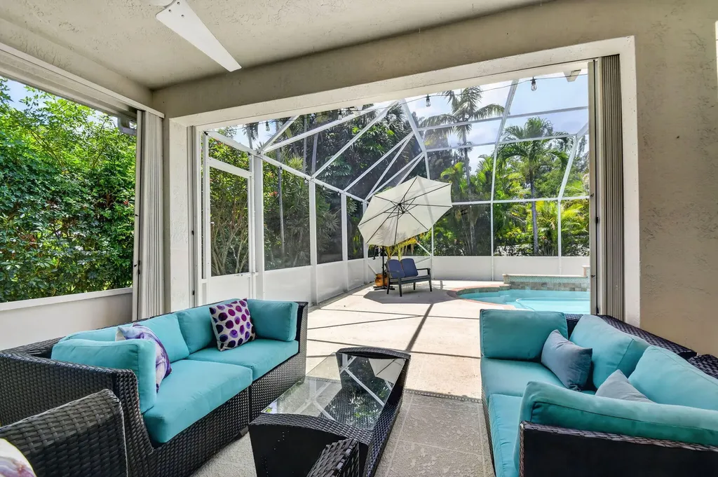 6283 Shadow Tree Lane Lake Worth FL 33463