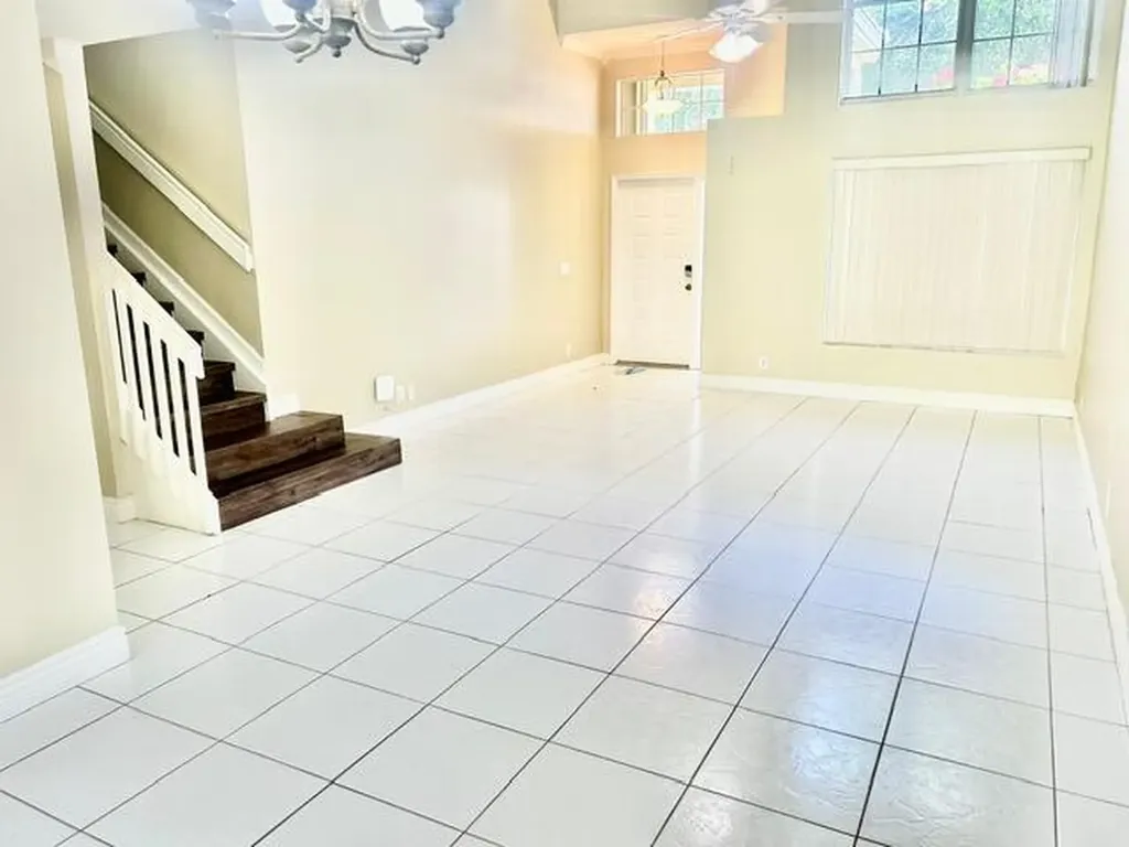 9576 NW 8th Circle Plantation FL 33324