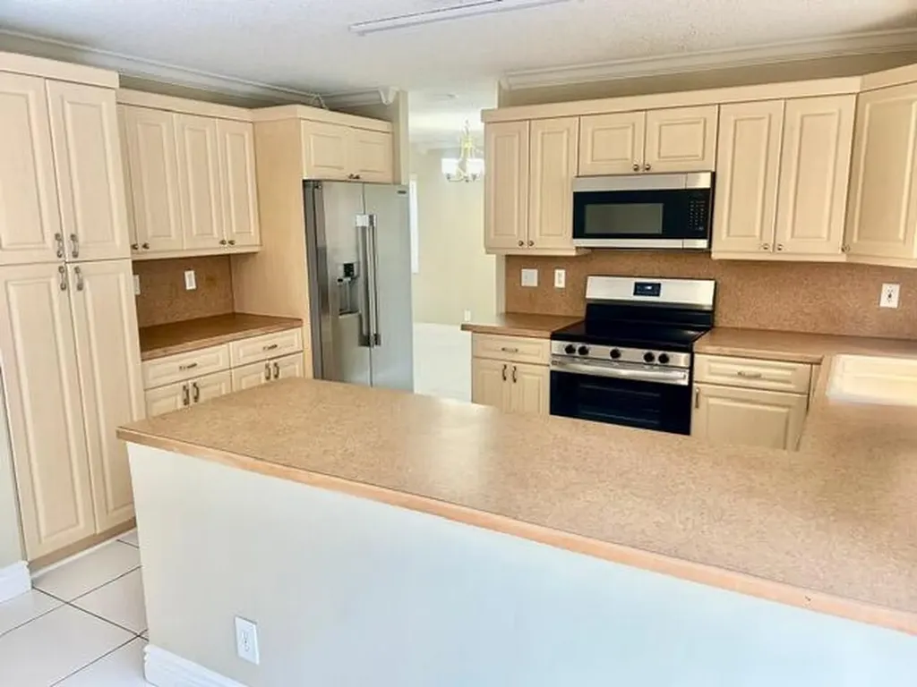 9576 NW 8th Circle Plantation FL 33324