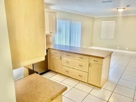 9576 NW 8th Circle Plantation FL 33324