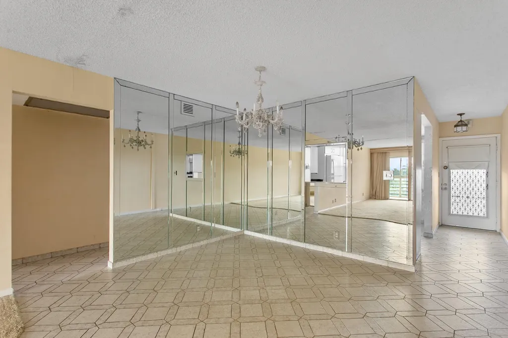 2502 Antigua Terrace Coconut Creek FL 33066