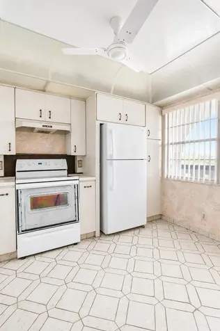 2502 Antigua Terrace Coconut Creek FL 33066